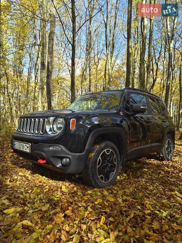Внедорожник / Кроссовер Jeep Renegade 2016 в Чорткове