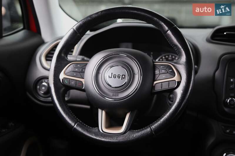 Внедорожник / Кроссовер Jeep Renegade 2015 в Киеве