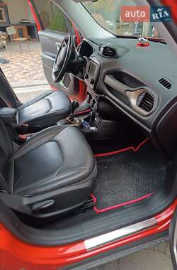 Позашляховик / Кросовер Jeep Renegade 2015 в Бару