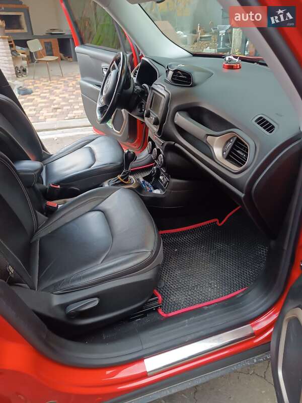 Позашляховик / Кросовер Jeep Renegade 2015 в Бару фото 34 Позашляховик / Кросовер Jeep Renegade 2015 в Бару