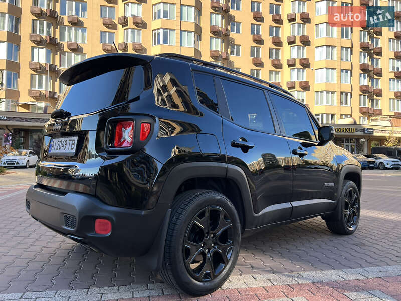 Позашляховик / Кросовер Jeep Renegade 2016 в Києві