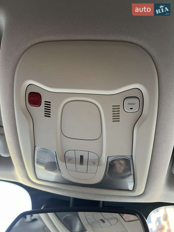 Позашляховик / Кросовер Jeep Renegade 2016 в Києві