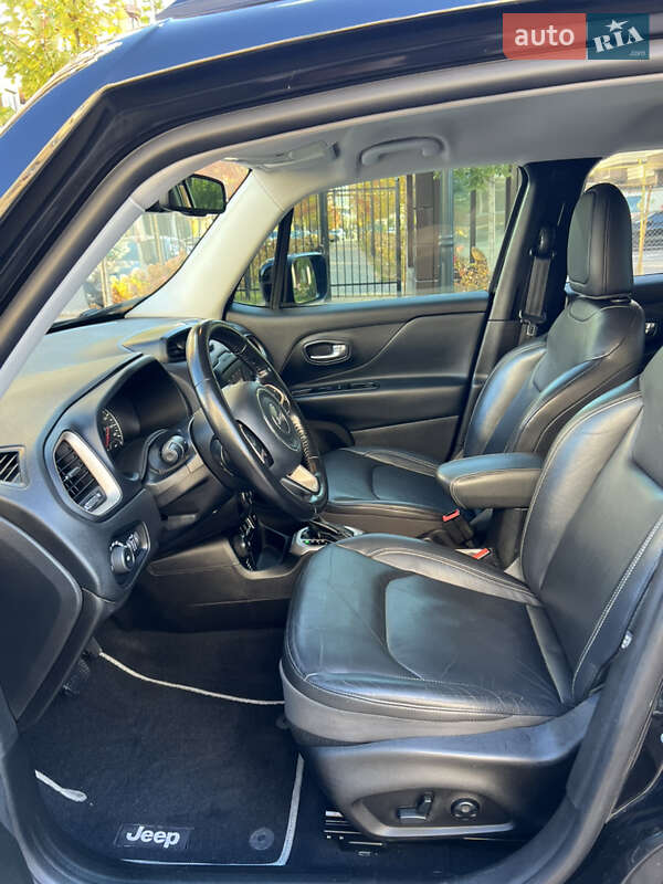 Позашляховик / Кросовер Jeep Renegade 2016 в Києві