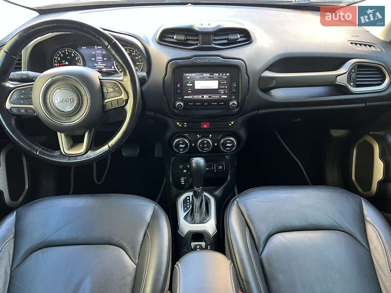 Позашляховик / Кросовер Jeep Renegade 2016 в Києві