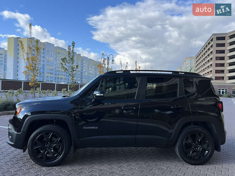 Позашляховик / Кросовер Jeep Renegade 2016 в Києві