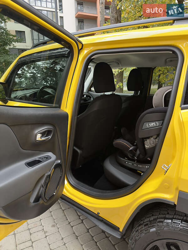 Внедорожник / Кроссовер Jeep Renegade 2018 в Киеве