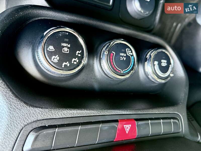 Позашляховик / Кросовер Jeep Renegade 2015 в Одесі фото 49 Позашляховик / Кросовер Jeep Renegade 2015 в Одесі