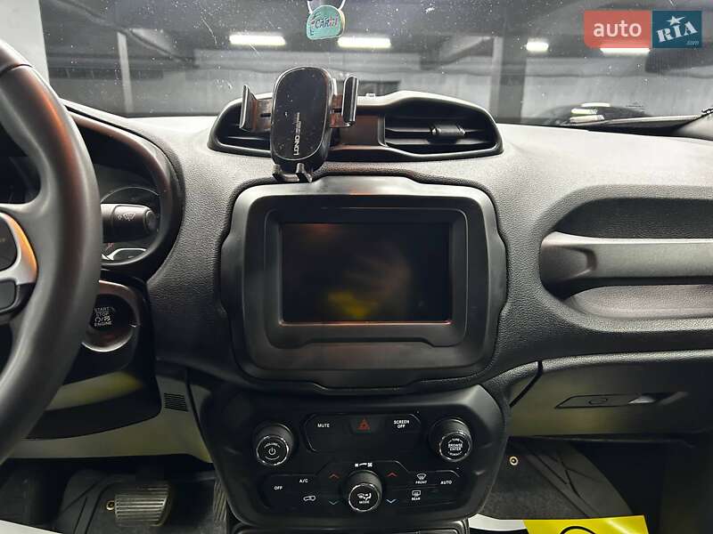 Внедорожник / Кроссовер Jeep Renegade 2018 в Черновцах