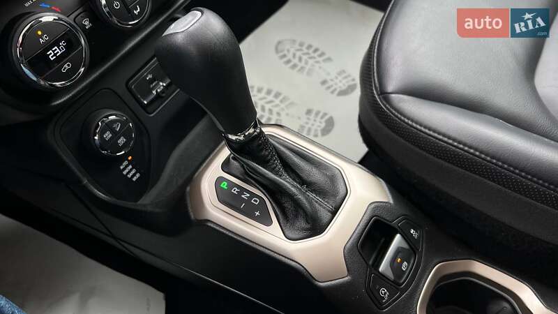 Позашляховик / Кросовер Jeep Renegade 2017 в Львові