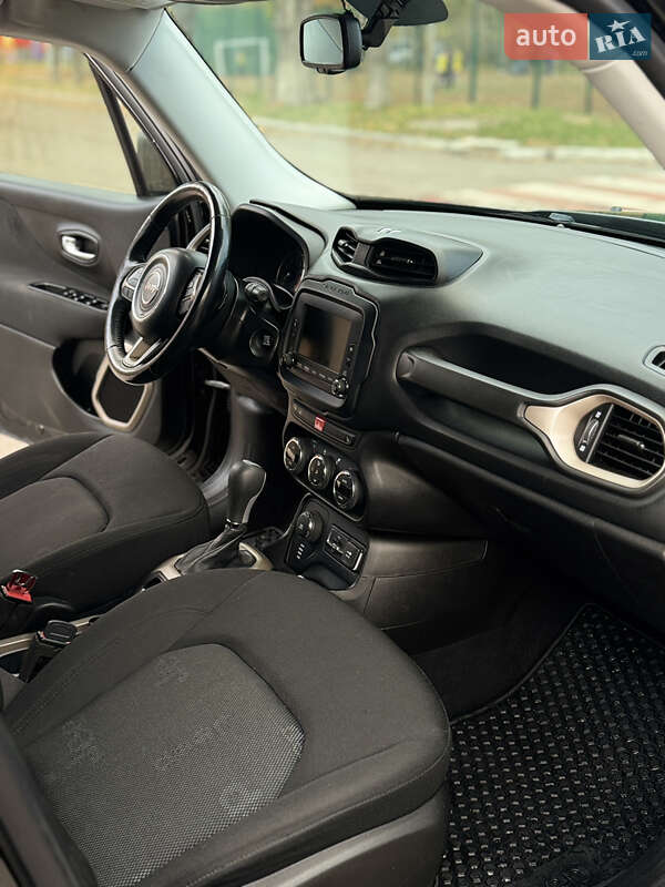 Позашляховик / Кросовер Jeep Renegade 2017 в Броварах