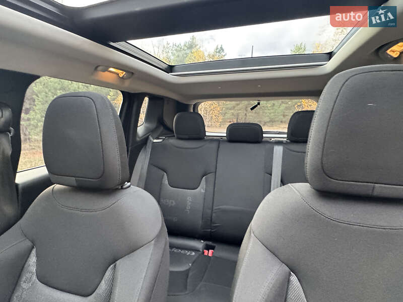 Внедорожник / Кроссовер Jeep Renegade 2017 в Киеве фото 16 Внедорожник / Кроссовер Jeep Renegade 2017 в Киеве