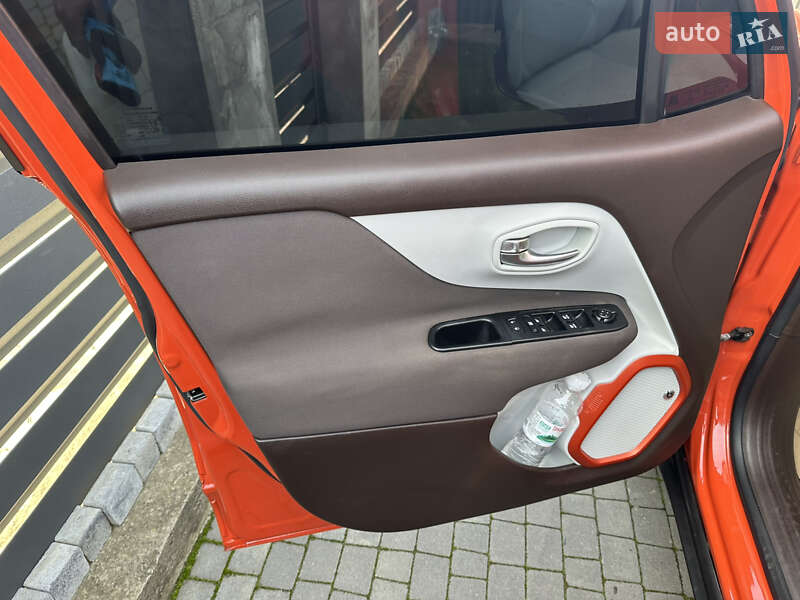 Внедорожник / Кроссовер Jeep Renegade 2016 в Черновцах фото 20 Внедорожник / Кроссовер Jeep Renegade 2016 в Черновцах