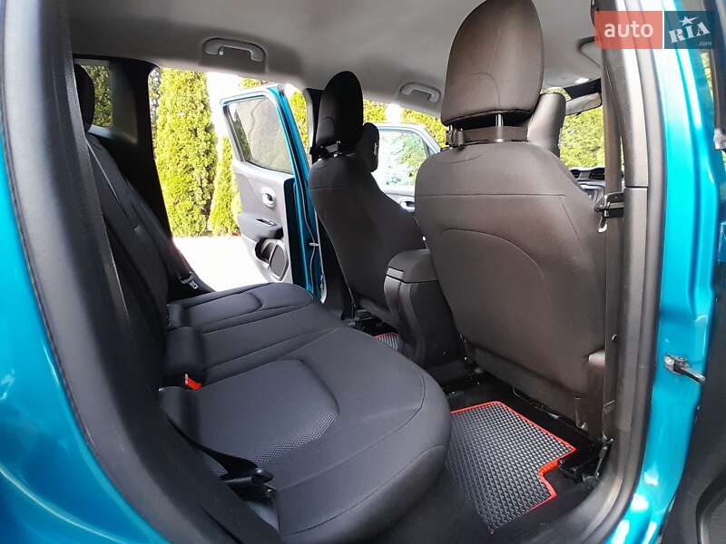 Внедорожник / Кроссовер Jeep Renegade 2019 в Киеве