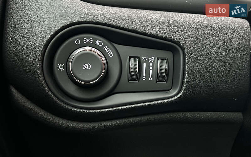 Позашляховик / Кросовер Jeep Renegade 2021 в Львові фото 19 Позашляховик / Кросовер Jeep Renegade 2021 в Львові