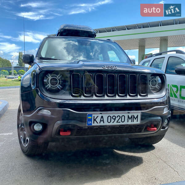 Внедорожник / Кроссовер Jeep Renegade 2016 в Каневе