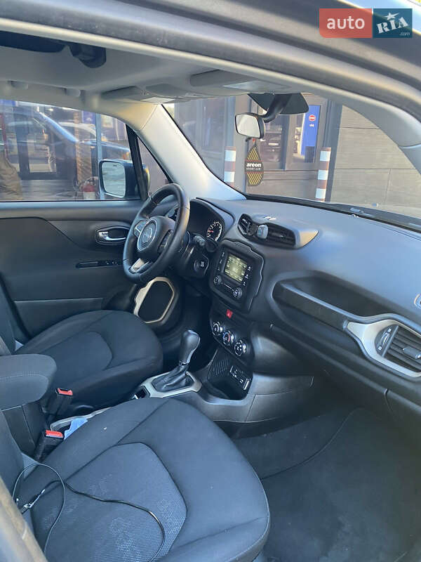 Внедорожник / Кроссовер Jeep Renegade 2017 в Киеве