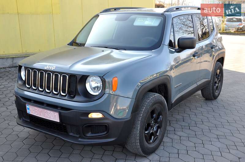Позашляховик / Кросовер Jeep Renegade 2017 в Львові