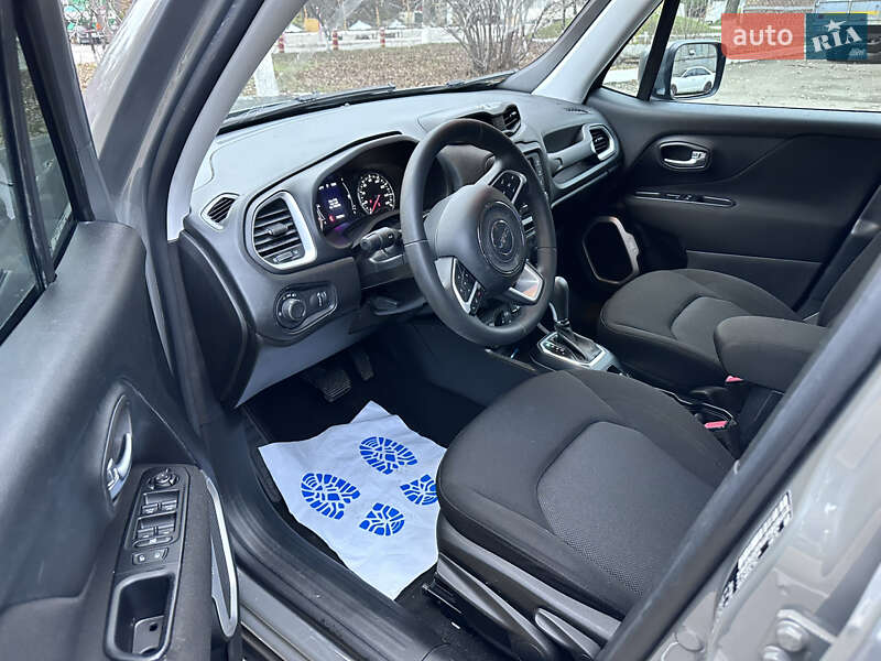 Позашляховик / Кросовер Jeep Renegade 2019 в Києві фото 27 Позашляховик / Кросовер Jeep Renegade 2019 в Києві