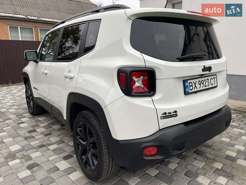Внедорожник / Кроссовер Jeep Renegade 2017 в Лубнах