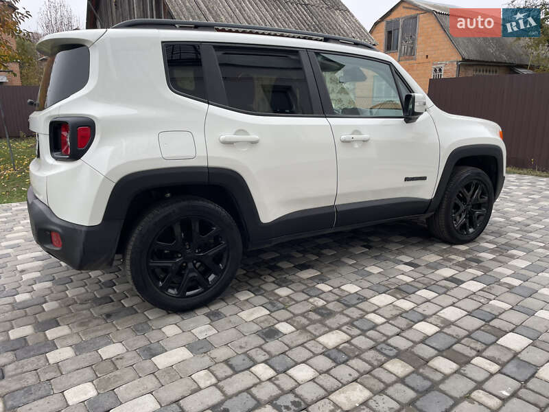 Внедорожник / Кроссовер Jeep Renegade 2017 в Лубнах