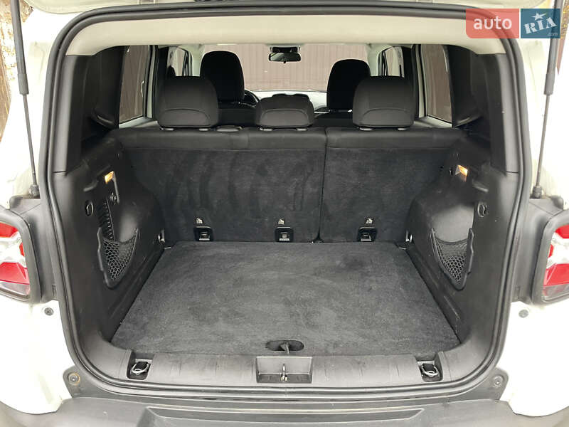 Внедорожник / Кроссовер Jeep Renegade 2017 в Лубнах