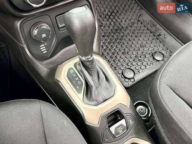 Позашляховик / Кросовер Jeep Renegade 2017 в Харкові фото 19 Позашляховик / Кросовер Jeep Renegade 2017 в Харкові
