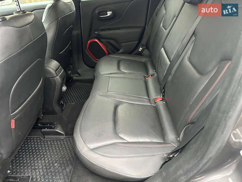 Позашляховик / Кросовер Jeep Renegade 2019 в Хмельницькому фото 23 Позашляховик / Кросовер Jeep Renegade 2019 в Хмельницькому