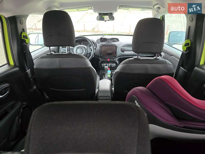 Внедорожник / Кроссовер Jeep Renegade 2017 в Киеве