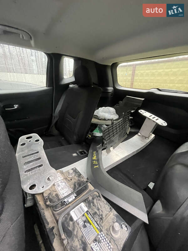 Позашляховик / Кросовер Jeep Renegade 2019 в Києві фото 10 Позашляховик / Кросовер Jeep Renegade 2019 в Києві