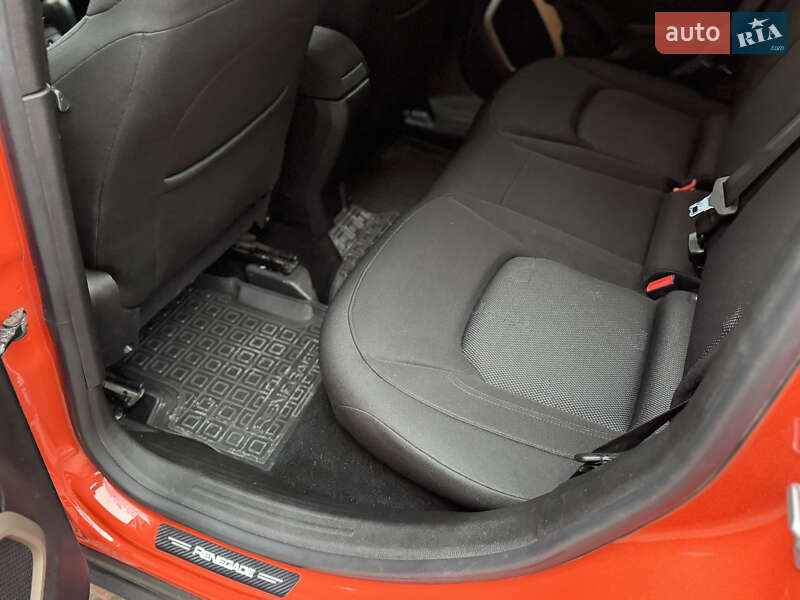 Позашляховик / Кросовер Jeep Renegade 2015 в Одесі