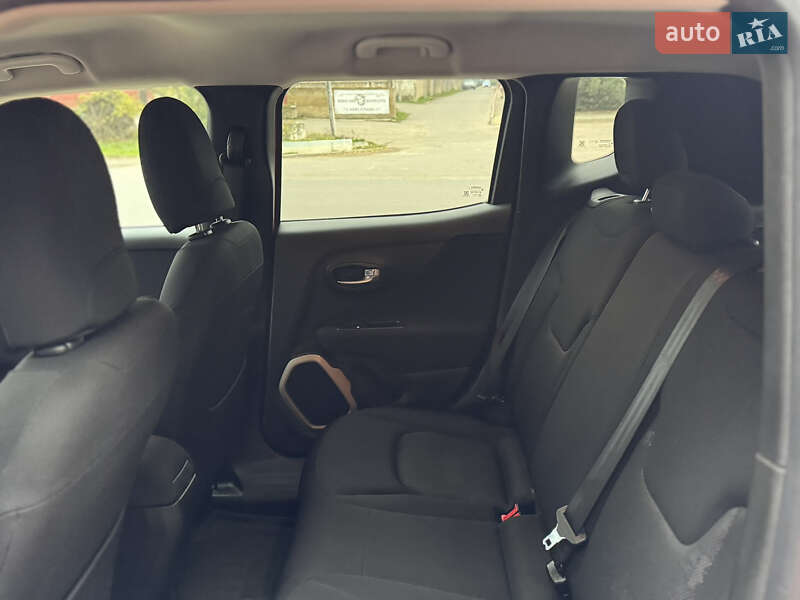 Позашляховик / Кросовер Jeep Renegade 2015 в Одесі