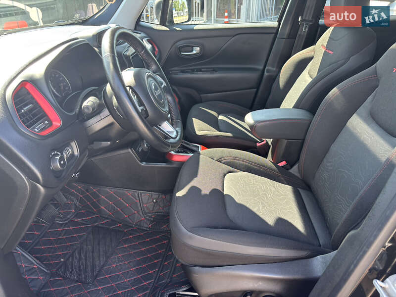 Позашляховик / Кросовер Jeep Renegade 2018 в Києві фото 8 Позашляховик / Кросовер Jeep Renegade 2018 в Києві
