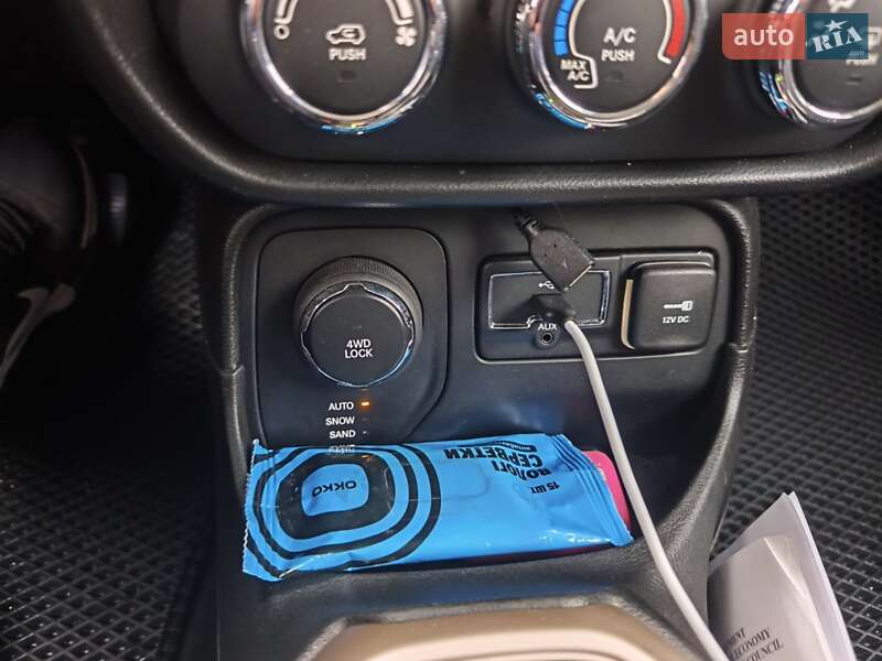 Позашляховик / Кросовер Jeep Renegade 2016 в Одесі