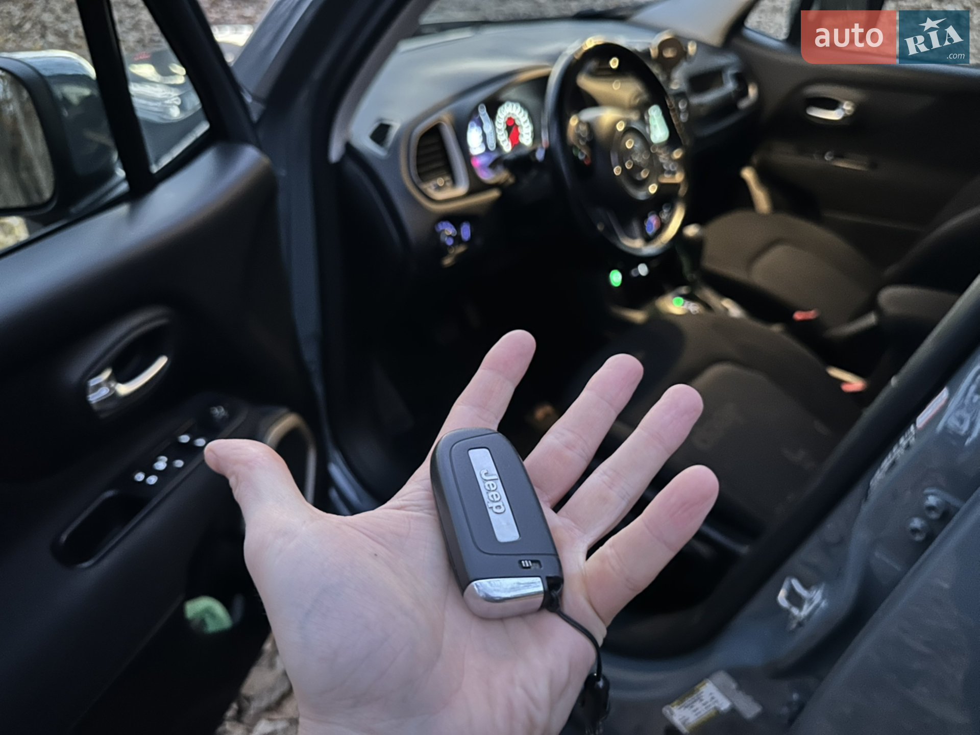 2017 Jeep Renegade - мініатюра 5