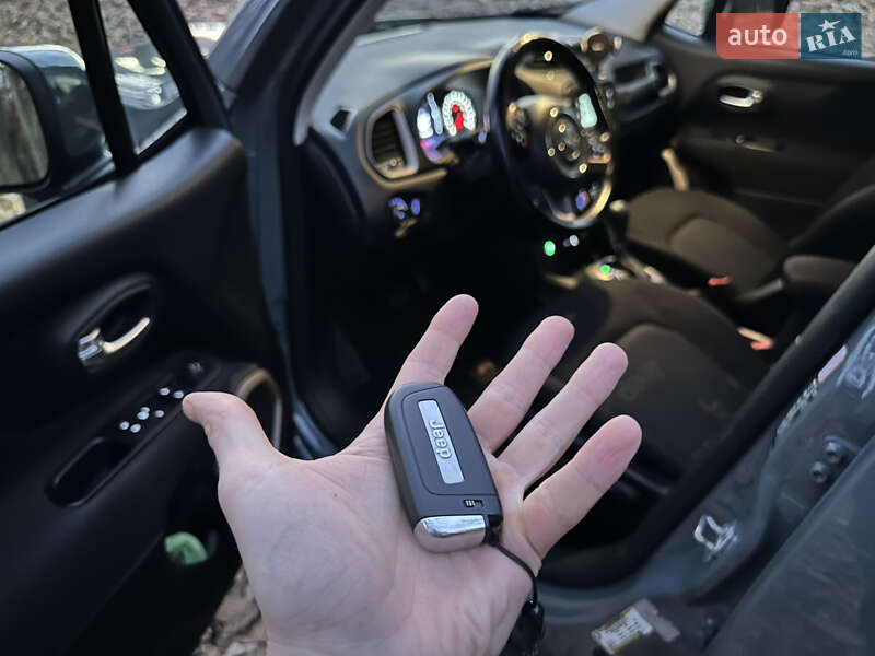 Позашляховик / Кросовер Jeep Renegade 2017 в Хмельницькому фото 4 Позашляховик / Кросовер Jeep Renegade 2017 в Хмельницькому