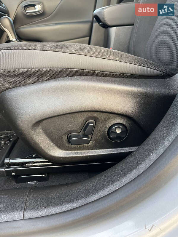 Внедорожник / Кроссовер Jeep Renegade 2019 в Львове фото 12 Внедорожник / Кроссовер Jeep Renegade 2019 в Львове