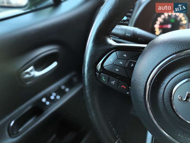 Внедорожник / Кроссовер Jeep Renegade 2017 в Киеве фото 58 Внедорожник / Кроссовер Jeep Renegade 2017 в Киеве