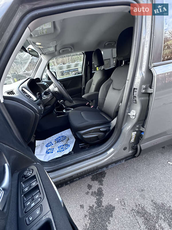 Внедорожник / Кроссовер Jeep Renegade 2019 в Киеве