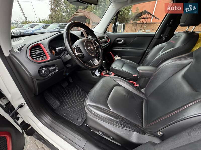 Внедорожник / Кроссовер Jeep Renegade 2016 в Виннице