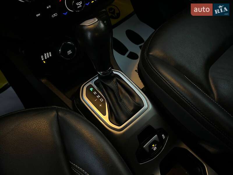 Внедорожник / Кроссовер Jeep Renegade 2018 в Ивано-Франковске