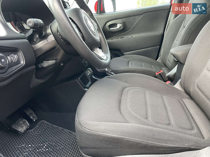 Внедорожник / Кроссовер Jeep Renegade 2020 в Нетешине