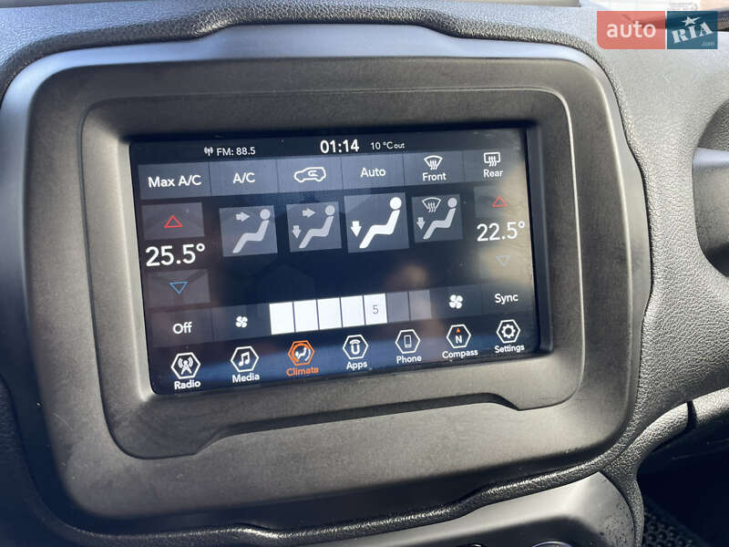 Внедорожник / Кроссовер Jeep Renegade 2020 в Нетешине