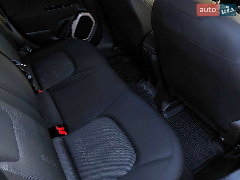 Позашляховик / Кросовер Jeep Renegade 2016 в Одесі фото 12 Позашляховик / Кросовер Jeep Renegade 2016 в Одесі