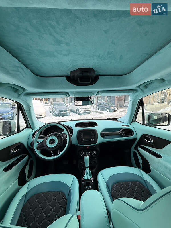 Позашляховик / Кросовер Jeep Renegade 2015 в Львові