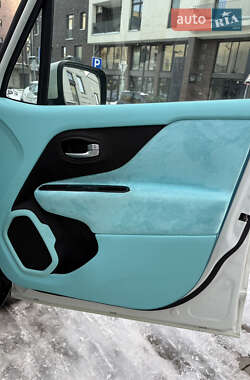 Внедорожник / Кроссовер Jeep Renegade 2015 в Львове