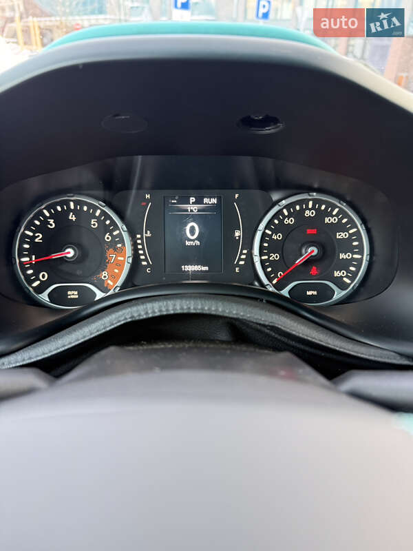 Позашляховик / Кросовер Jeep Renegade 2015 в Львові