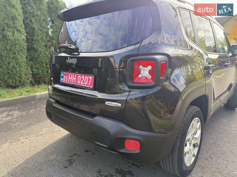 Позашляховик / Кросовер Jeep Renegade 2016 в Києві