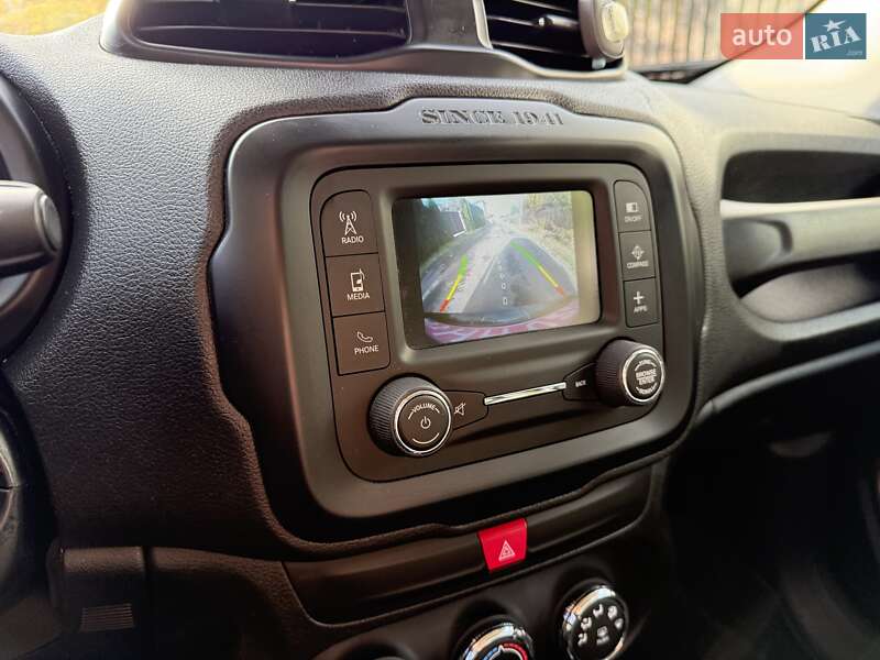 Позашляховик / Кросовер Jeep Renegade 2016 в Києві