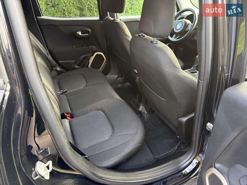 Позашляховик / Кросовер Jeep Renegade 2016 в Києві