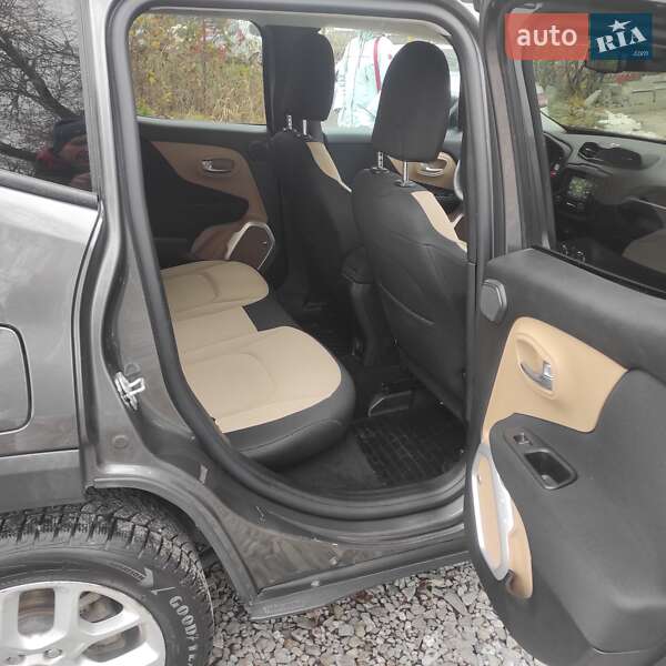Внедорожник / Кроссовер Jeep Renegade 2016 в Львове